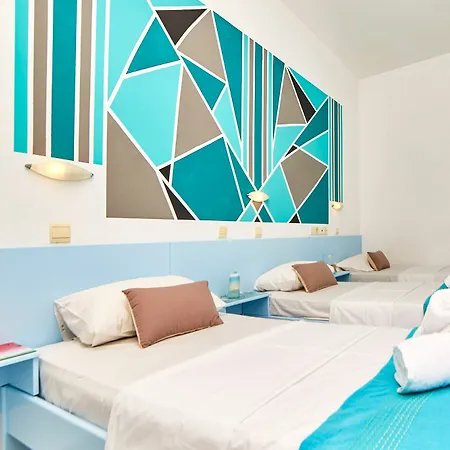 Village Oasis Lejlighedshotel 2*